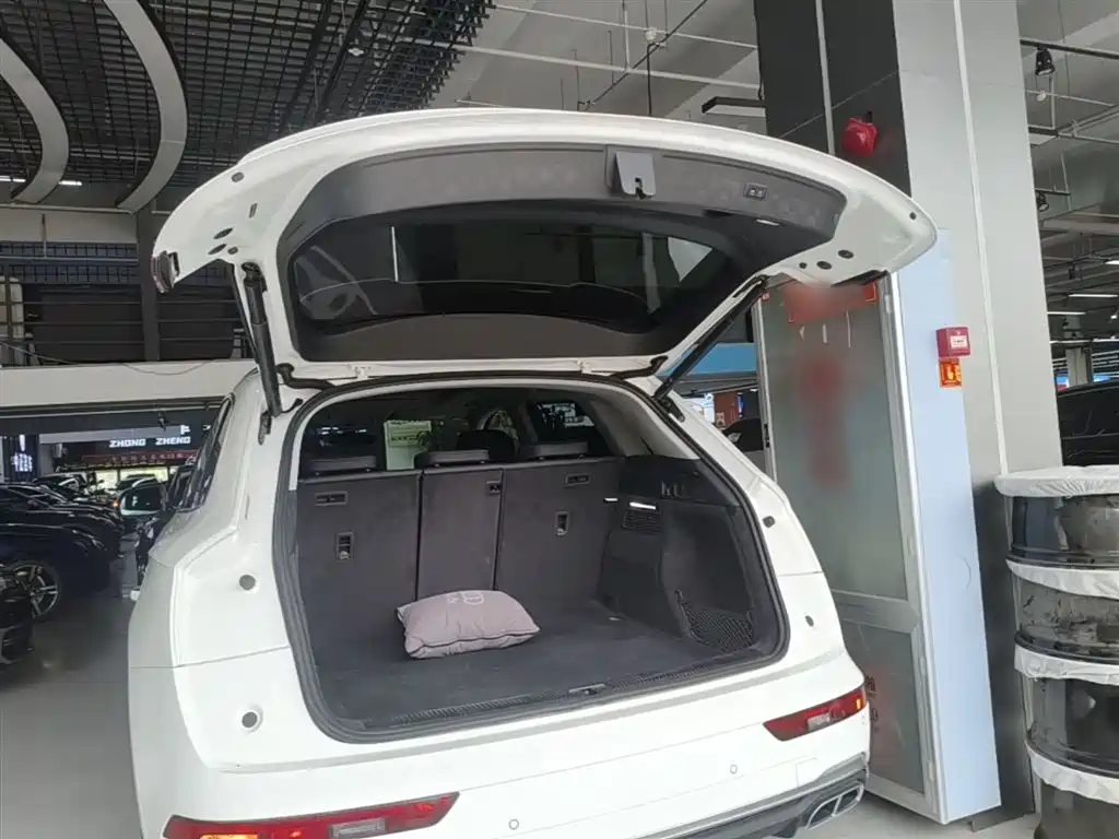 Audi Q5L 2022 Facelift 40T Luxury Dynamic фото 19
