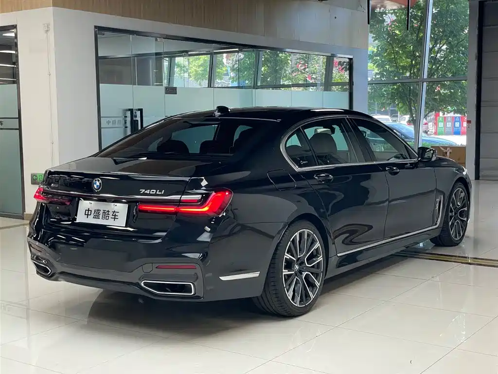 BMW 7 Series 2019 Facelift 740Li xDrive Executive M Sport Package фото 7
