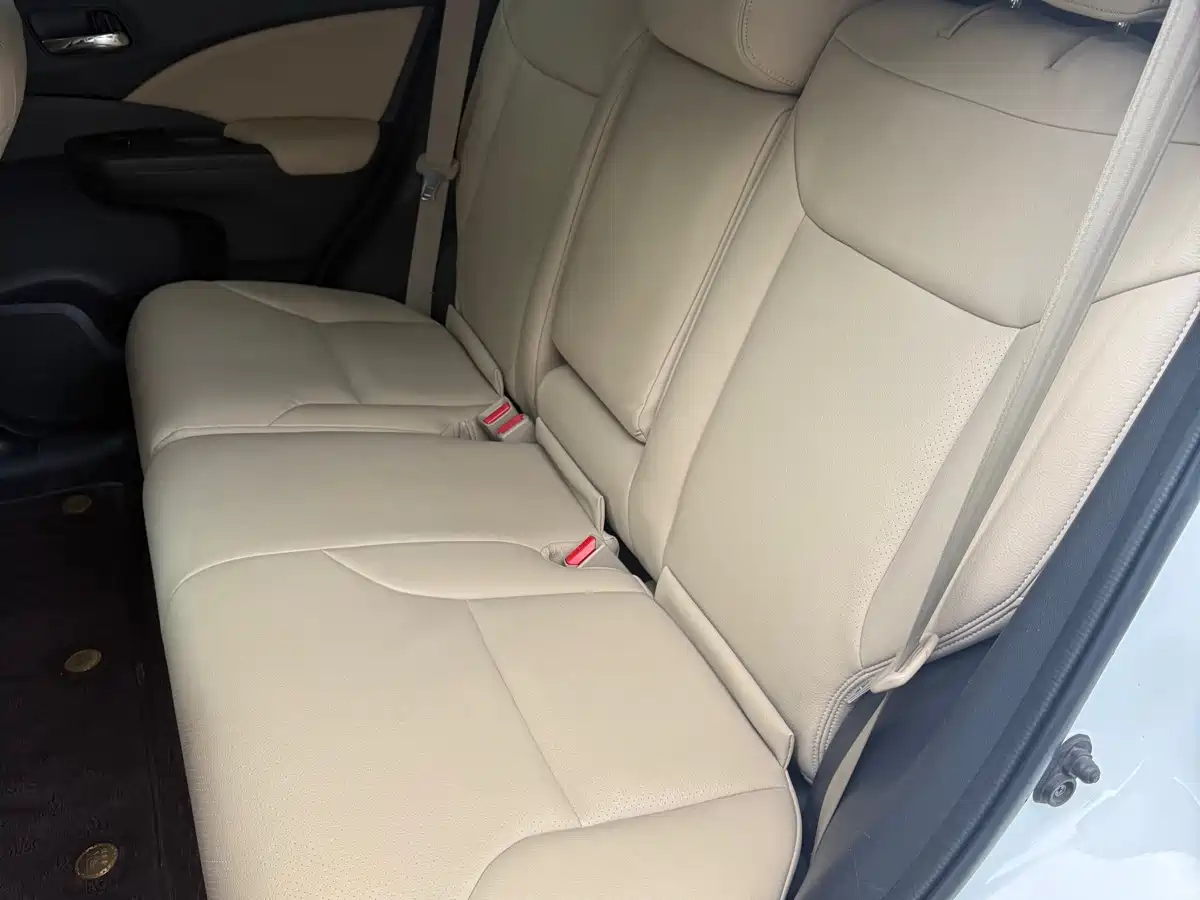 Фото 14 - Honda CR-V