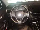 Photo 11 - Jeep Cherokee