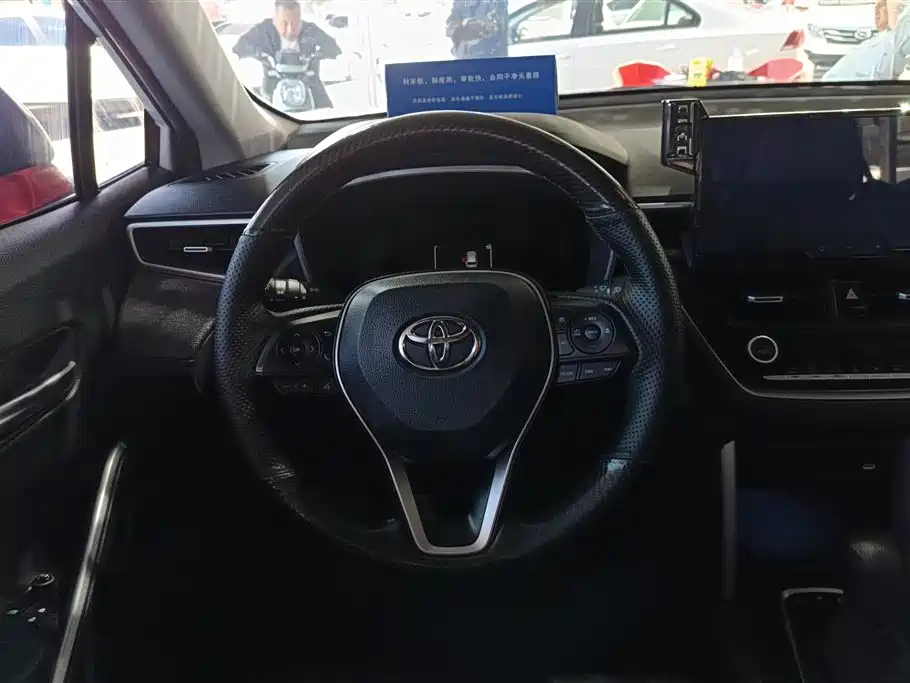 Toyota Frontlander 2024 2.0L Smart Hybrid Dual Engine Luxury Edition фото 15