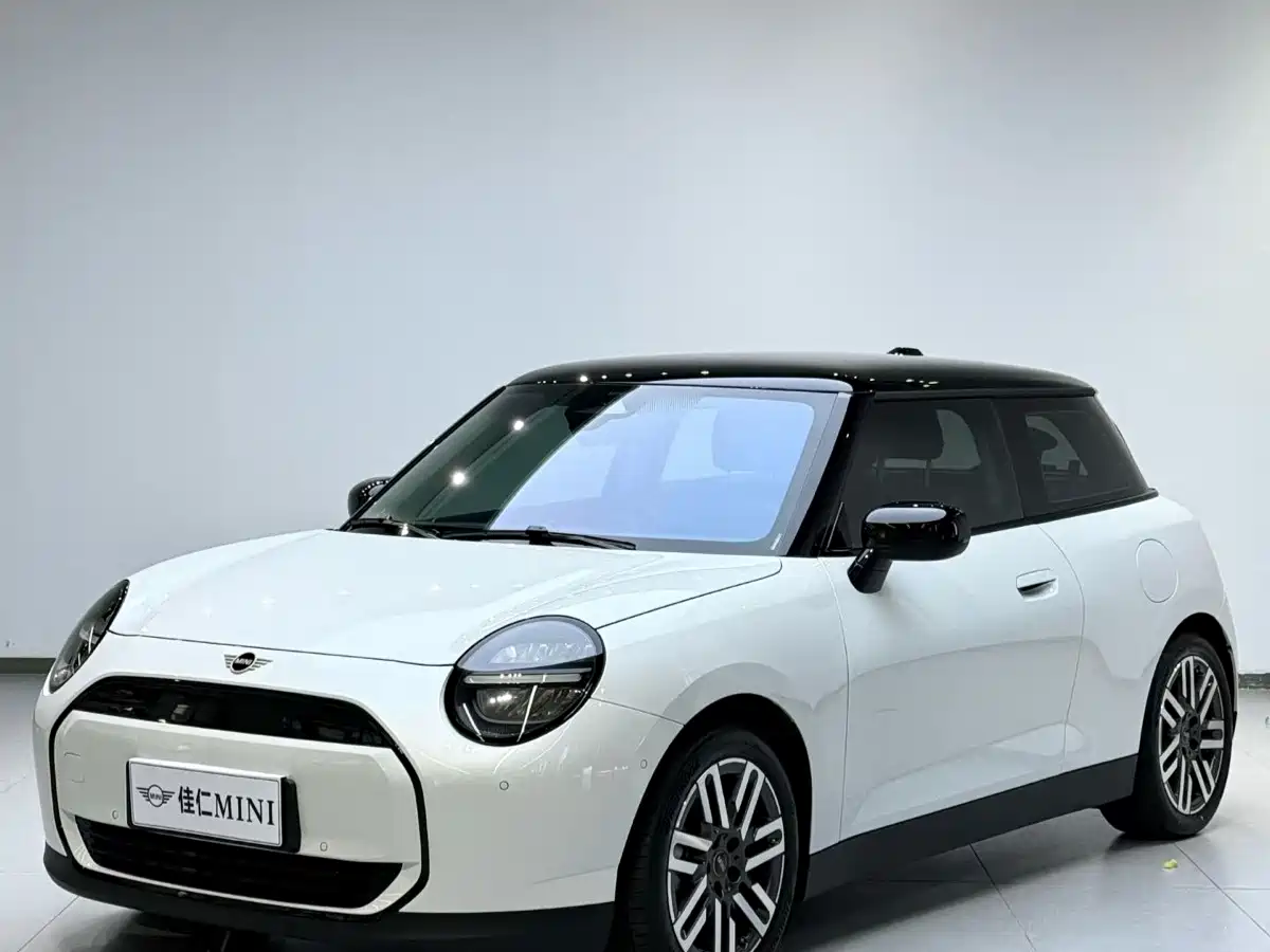 MINI Electric MINI COOPER 2024 2024 456km COOPER E Classic