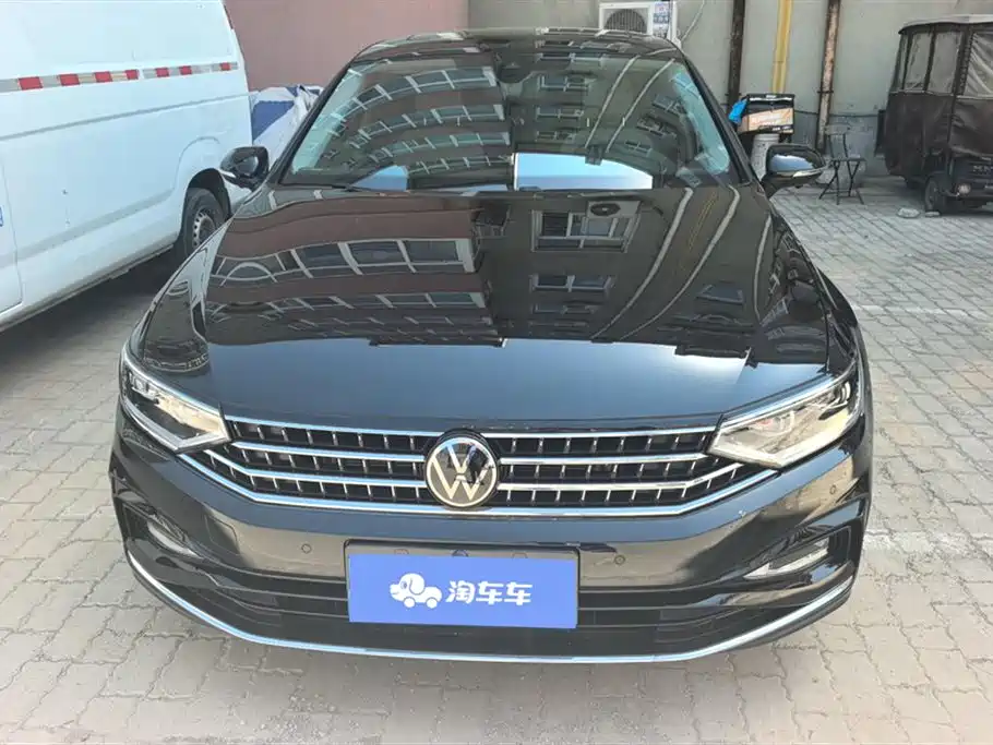 Volkswagen Magotan 2025 Facelift Public Edition 330TSI DSG Luxury фото 2