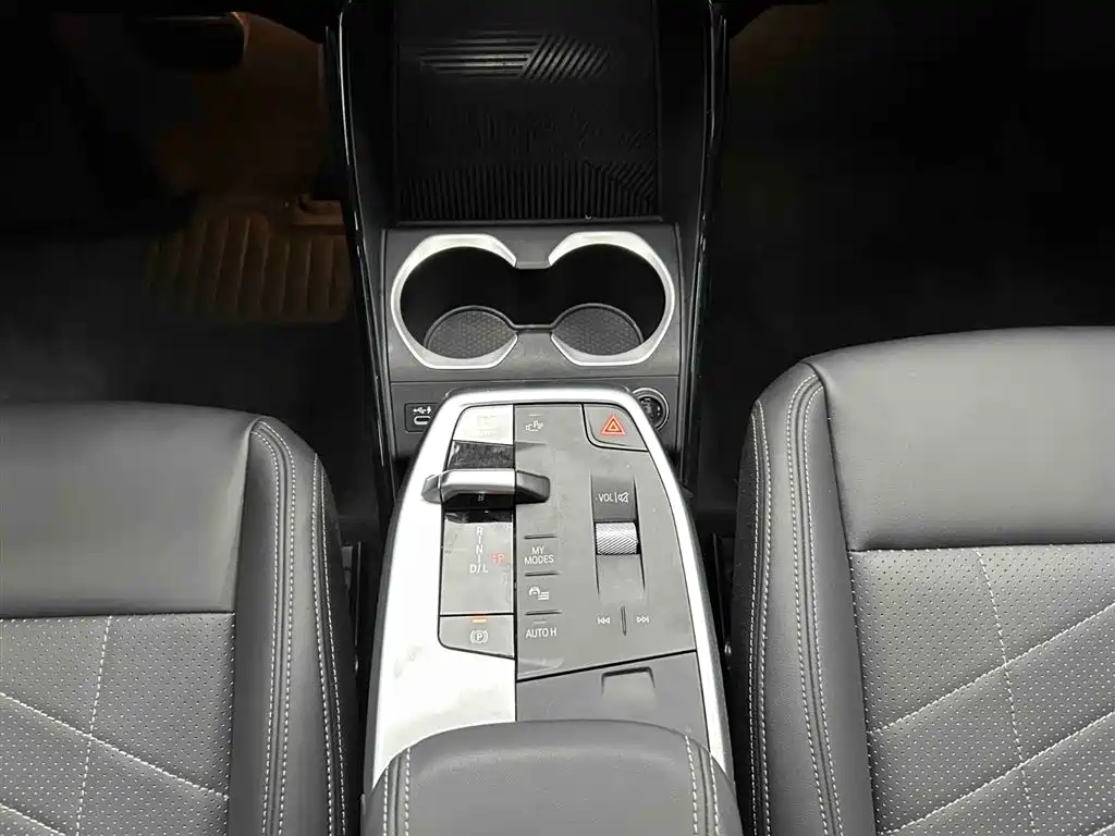BMW X1 2023 sDrive20Li X Design Package фото 5