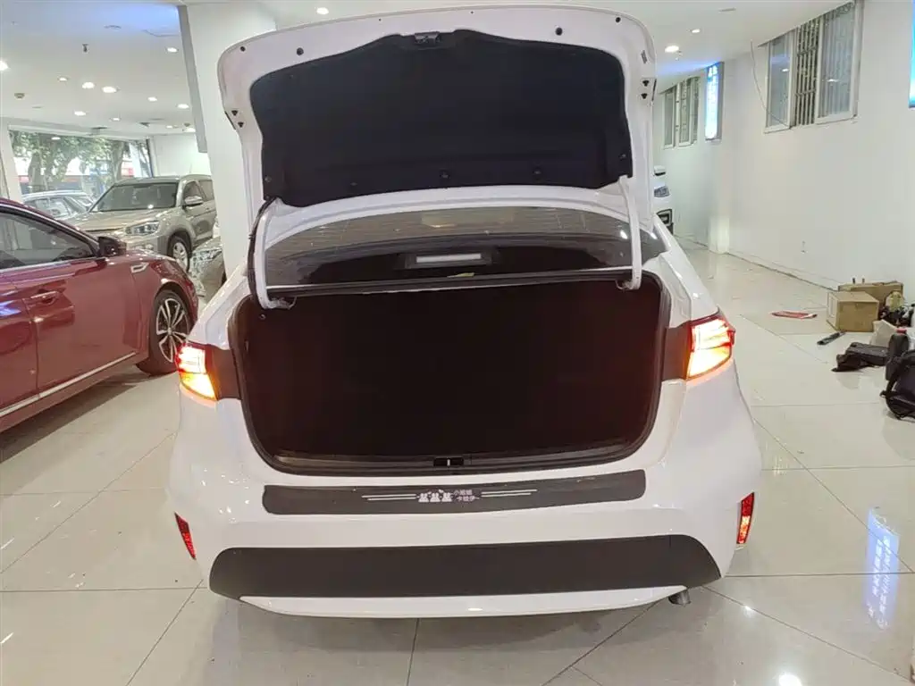 Toyota Levin 2022 Dual Engine 1.8H E-CVT Progressive Edition фото 19