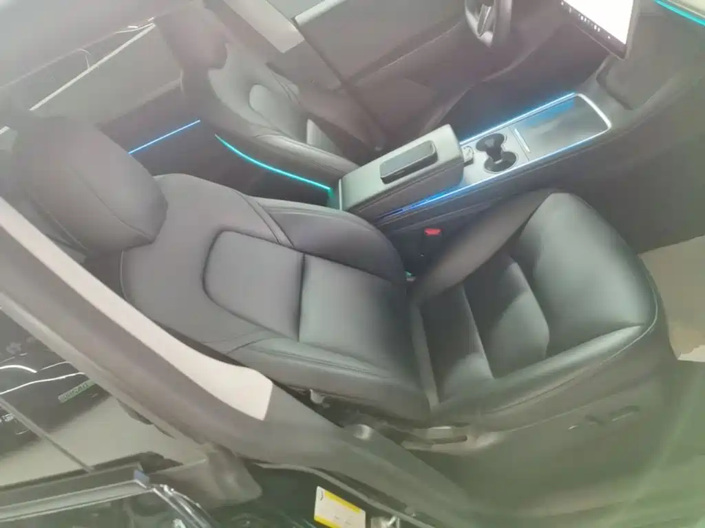 Фото 25 - Tesla Model Y
