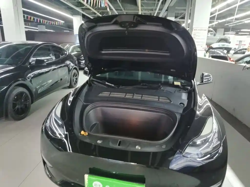 Фото 20 - Tesla Model Y