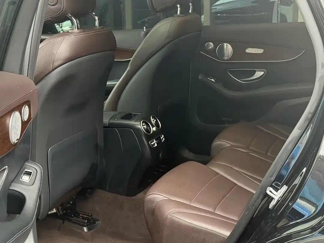 Mercedes-Benz GLC 2021 GLC 300 L 4MATIC Sporty фото 13