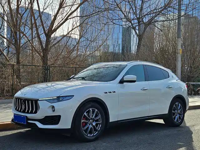 MASERATI LEVANTE