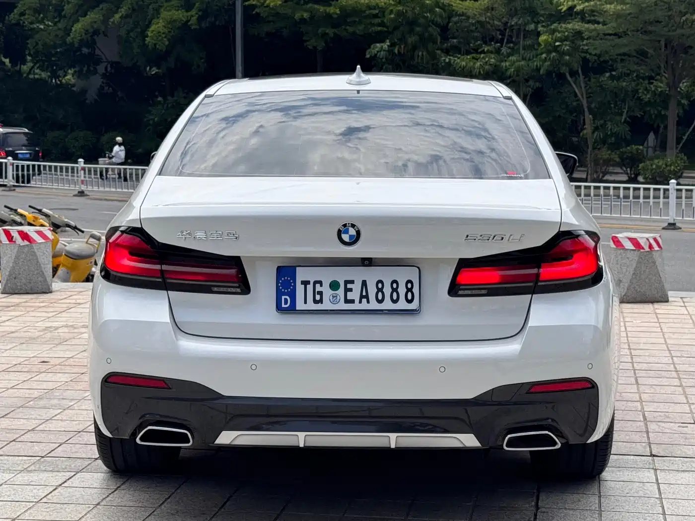 BMW 5 Series 2022 530Li Leading Luxury Package фото 5