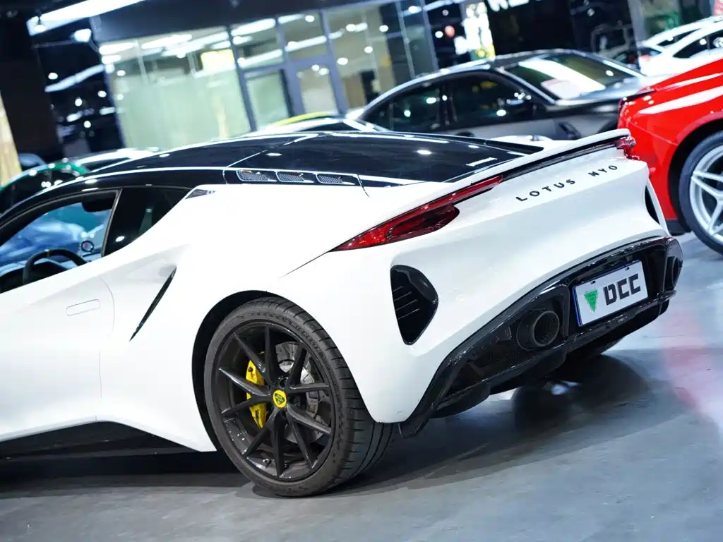 Photo 19 - Lotus EMIRA