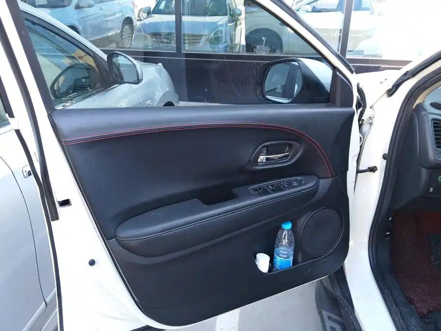 Honda Vezel 2017 2017 1.8L CVT 2WD Pioneer