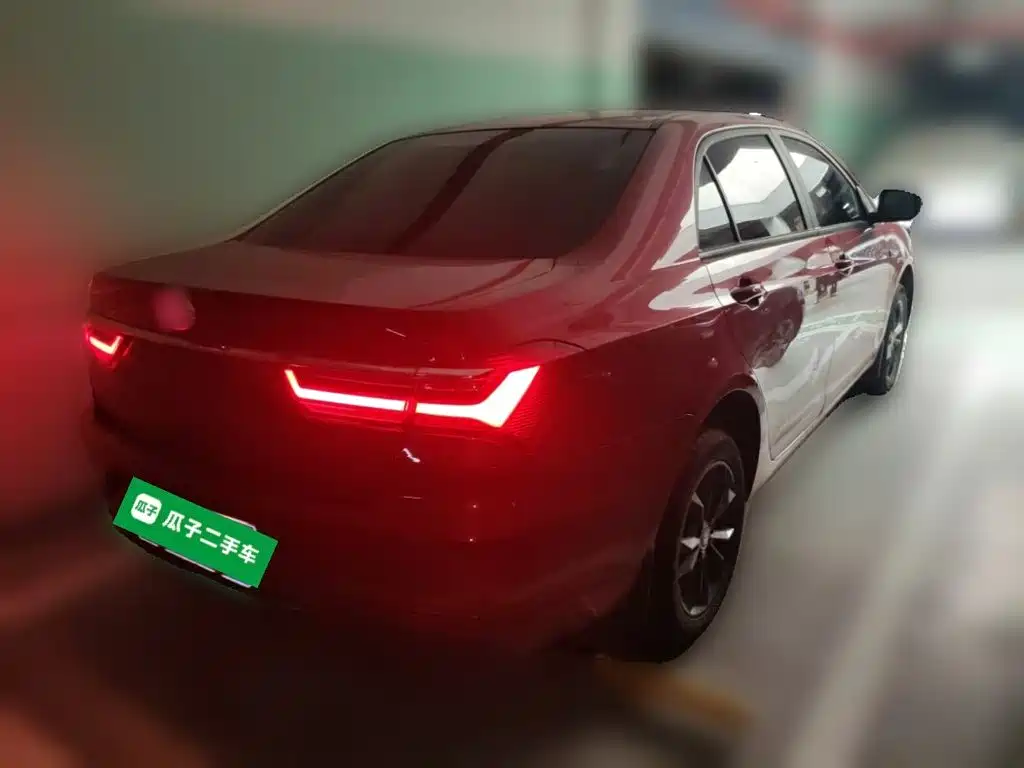 BYD Qin 2021 2019 1.5L Automatic Luxury Edition