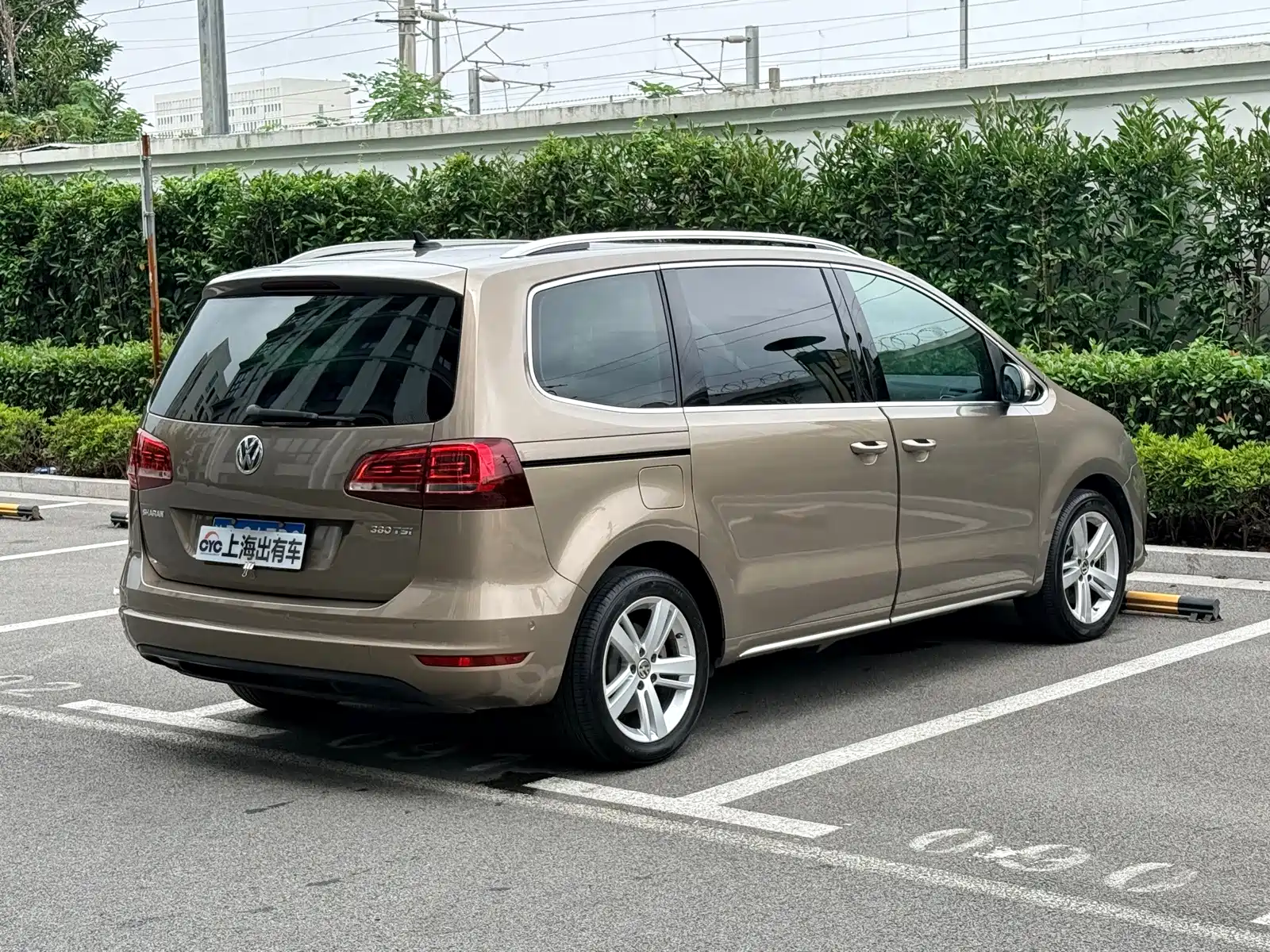 Фото 4 - Volkswagen Sharan
