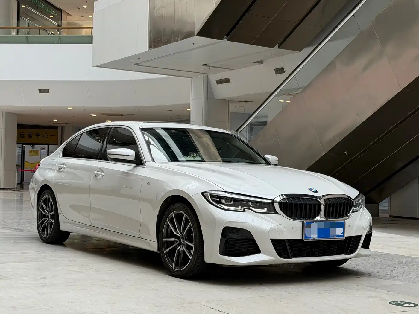 BMW 3 Series 2022 320Li M Sport Package фото 3