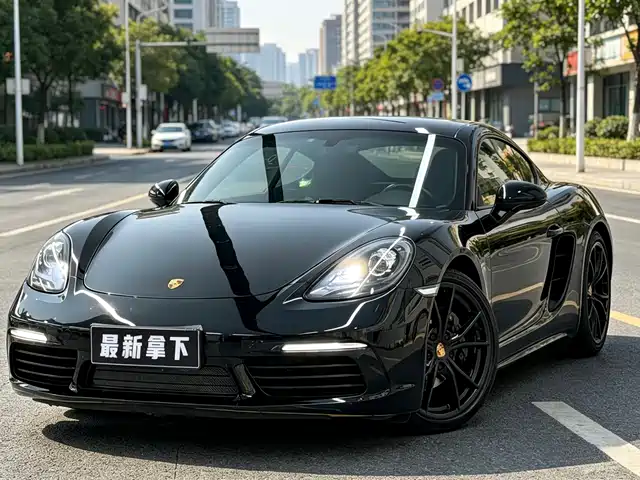 PORSCHE 718