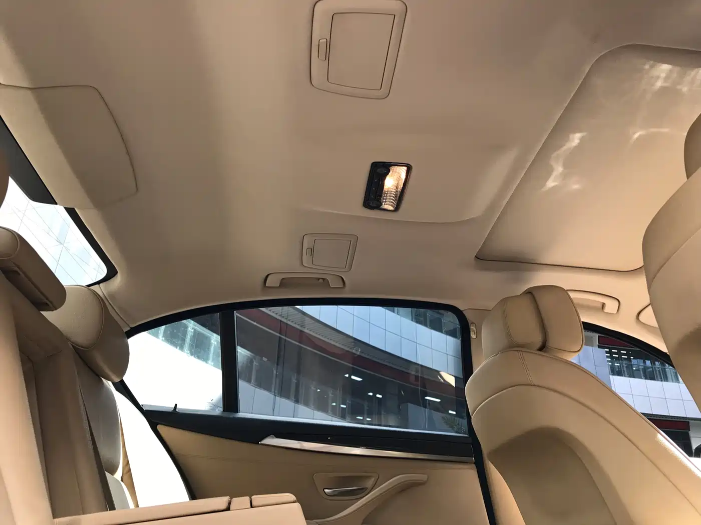 BMW 5 Series 2012 523Li Luxury фото 24