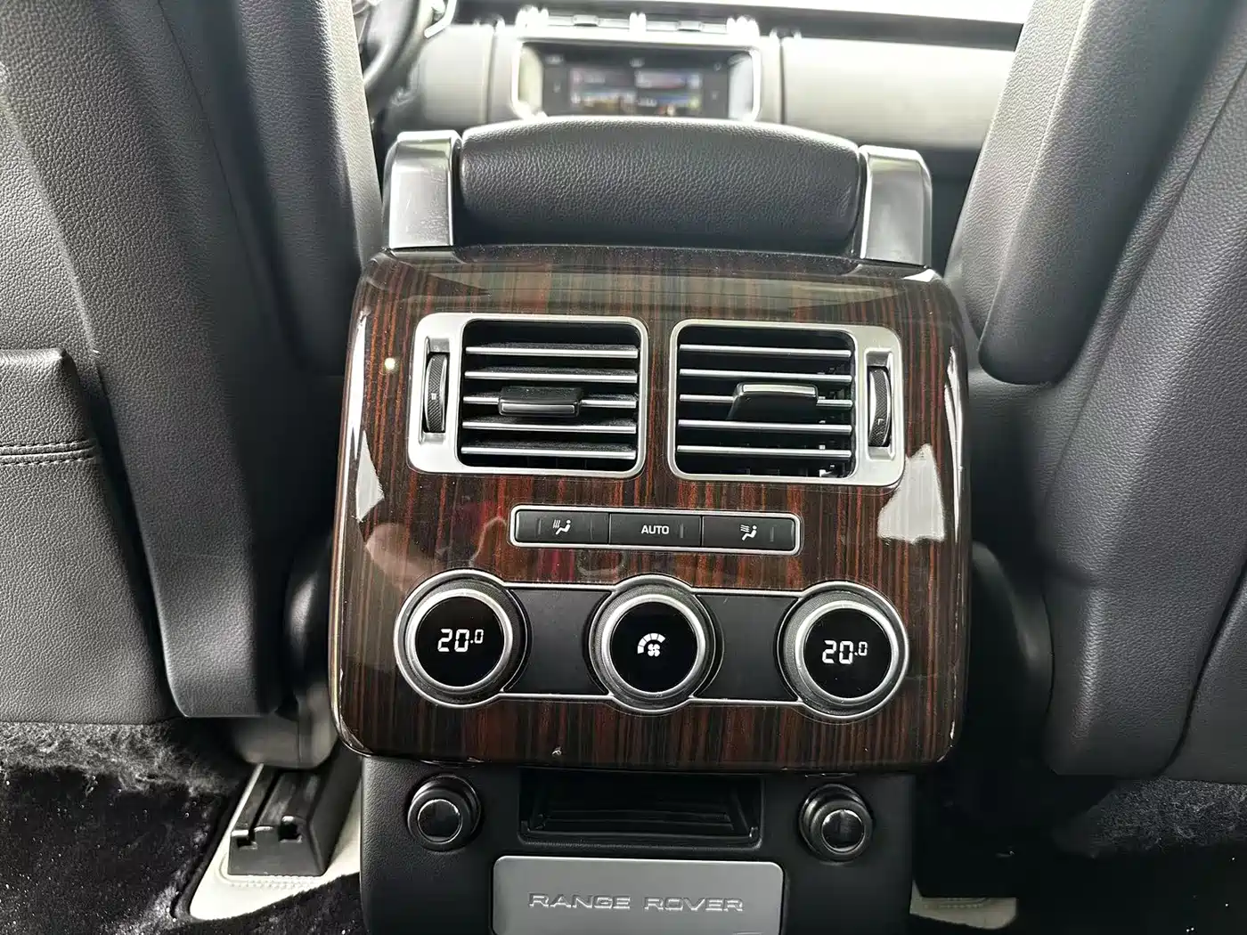 Land Rover Range Rover 2017 3.0 SC V6 Vogue фото 9