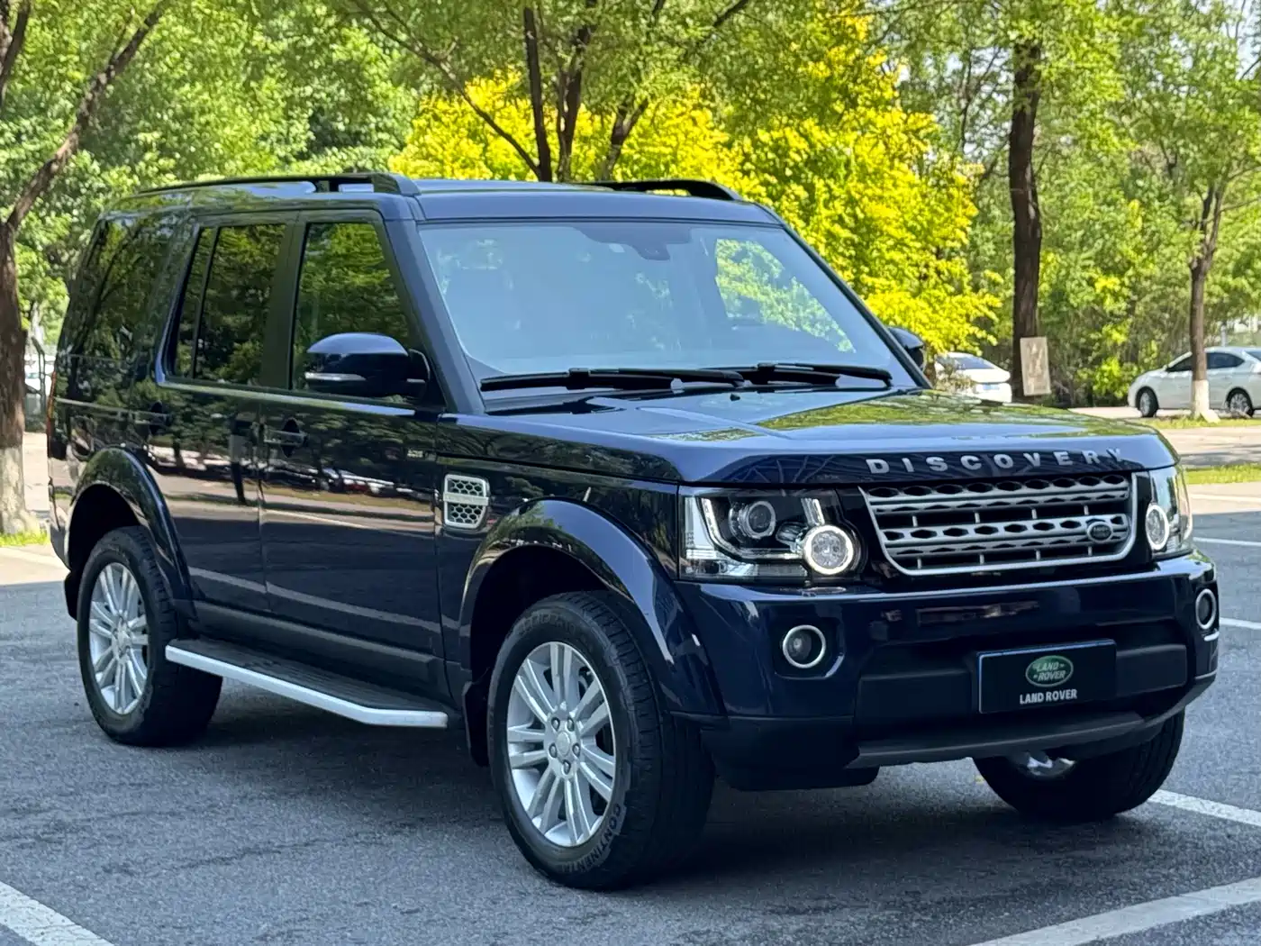 Land Rover Discovery 2015 3.0 SC V6 SE фото 2