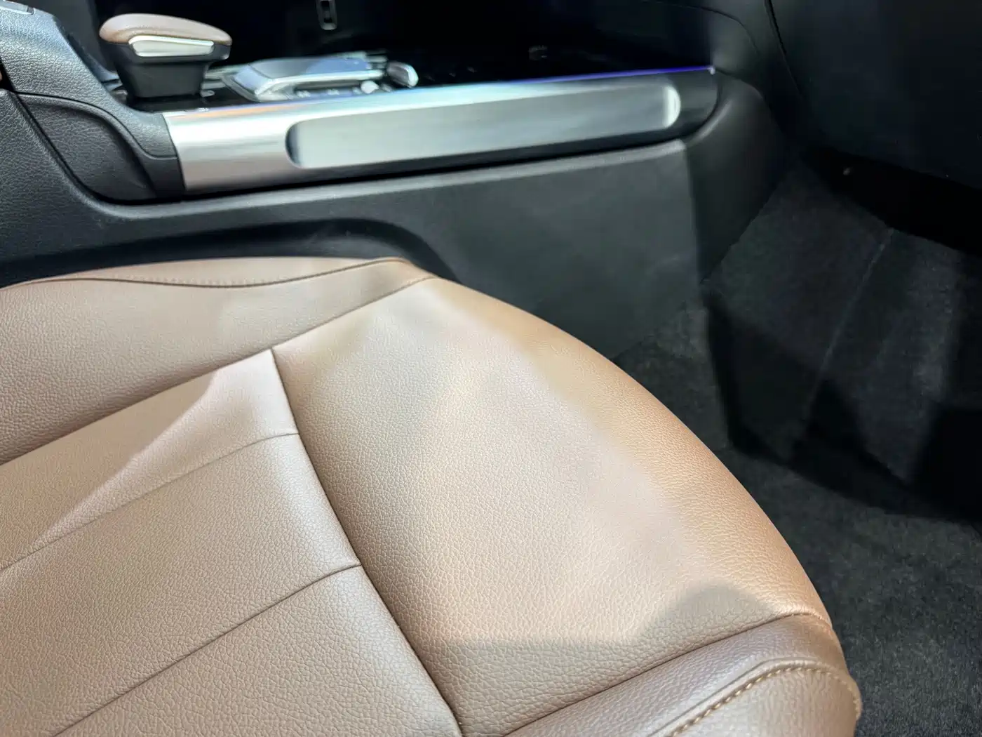 Mercedes-Benz GLB 2023 GLB 220 Dynamic фото 35