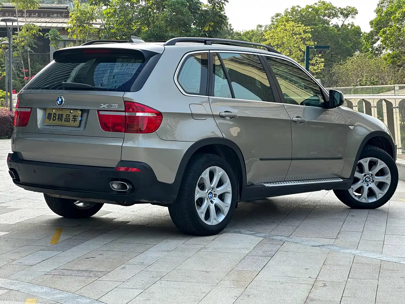 BMW X5 (Import) 2008 Model xDrive48i Luxury Type фото 6