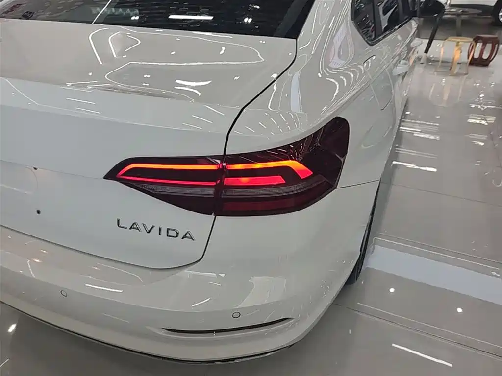 VOLKSWAGEN LAVIDA