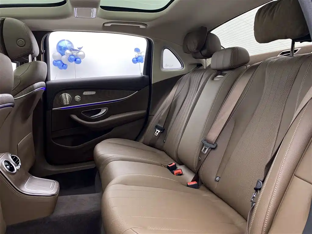 Mercedes-Benz E-Class 2023 E 300 L Fashion фото 8