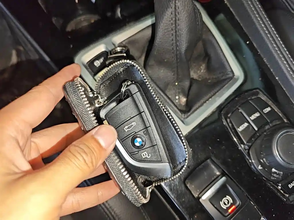 BMW 1 Series 2018 118i Sport Edition фото 9