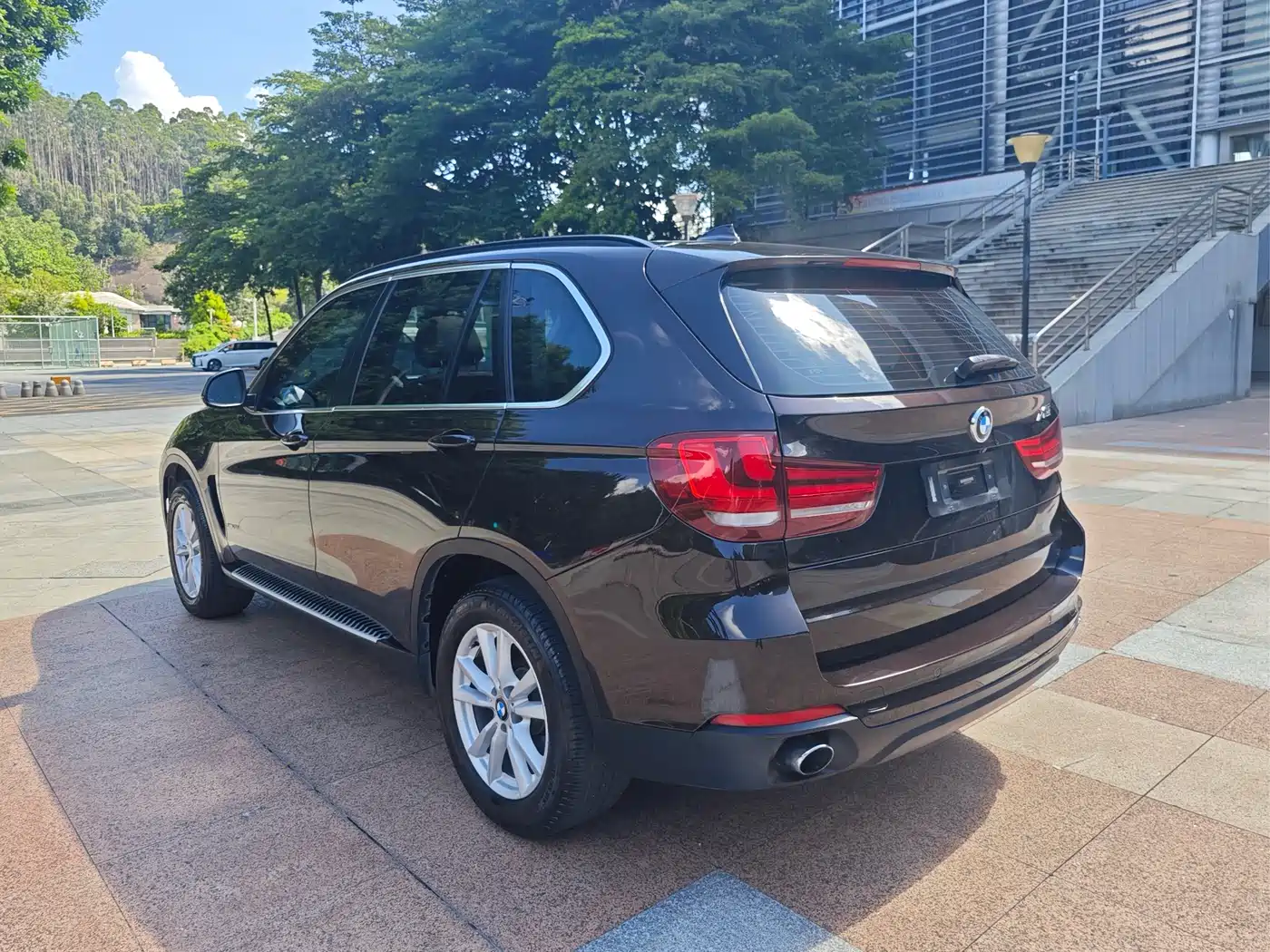 BMW X5 (Import) 2015 xDrive28i фото 4