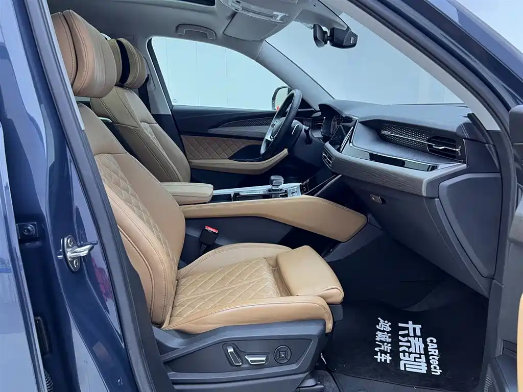 Audi Q6 2024 2024 45 TFSI quattro Qi Yun Yu Lin Package 6-seater