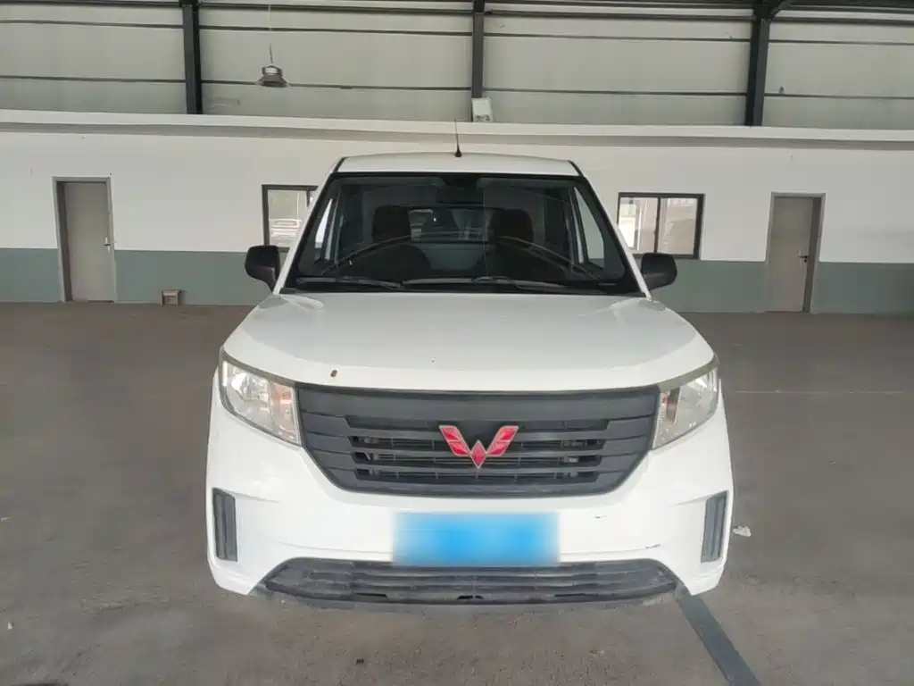 Wuling Motors Wuling Hongguang PLUS 2020 2019 1.5T Manual Wealth 2-seater
