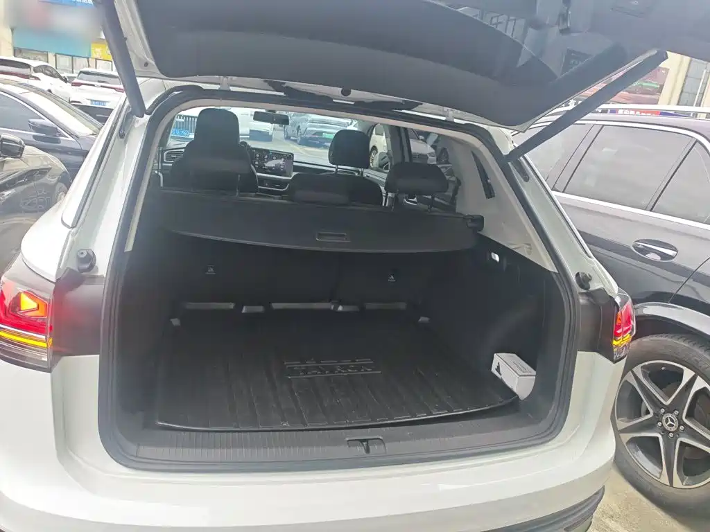 Volkswagen Tayron 2025 2025 Shared Joy 330TSI