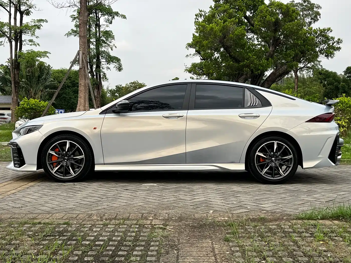 GAC Trumpchi Trumpchi Emkoo 2023 400T Automatic R PRO фото 7