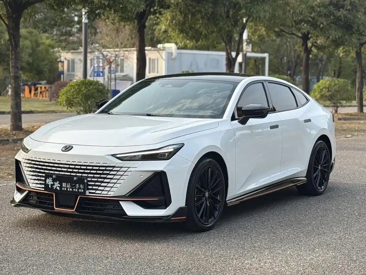 Changan Changan UNI-V 2023 1.5T Sport Edition