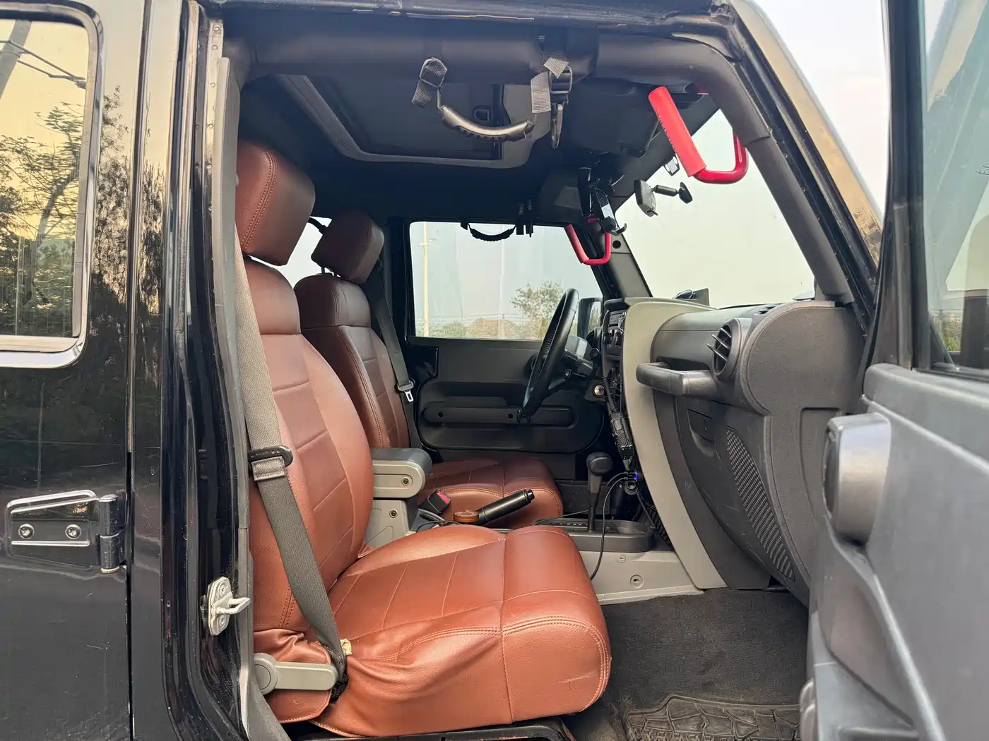 Photo 6 - Jeep Wrangler