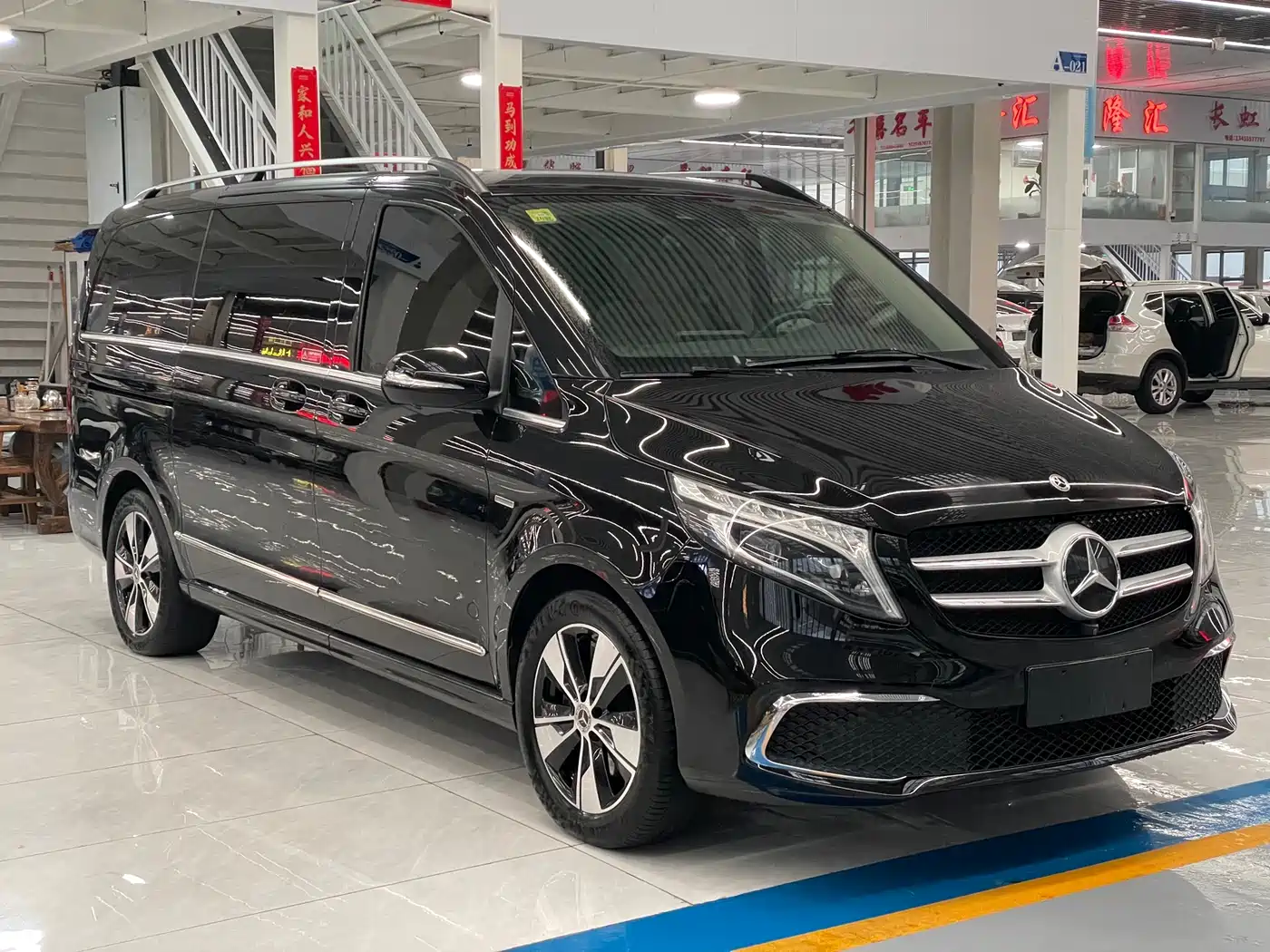 Mercedes-Benz V-Class 2020 V 260 Luxury Edition фото 3