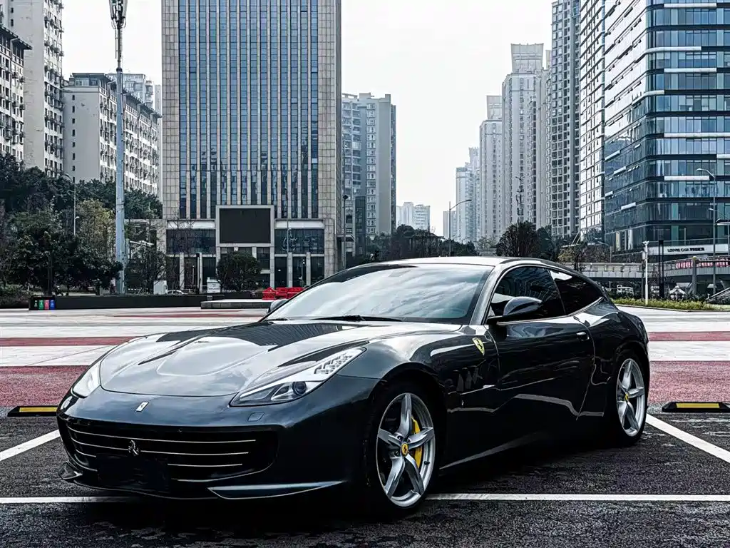 Ferrari GTC4Lusso