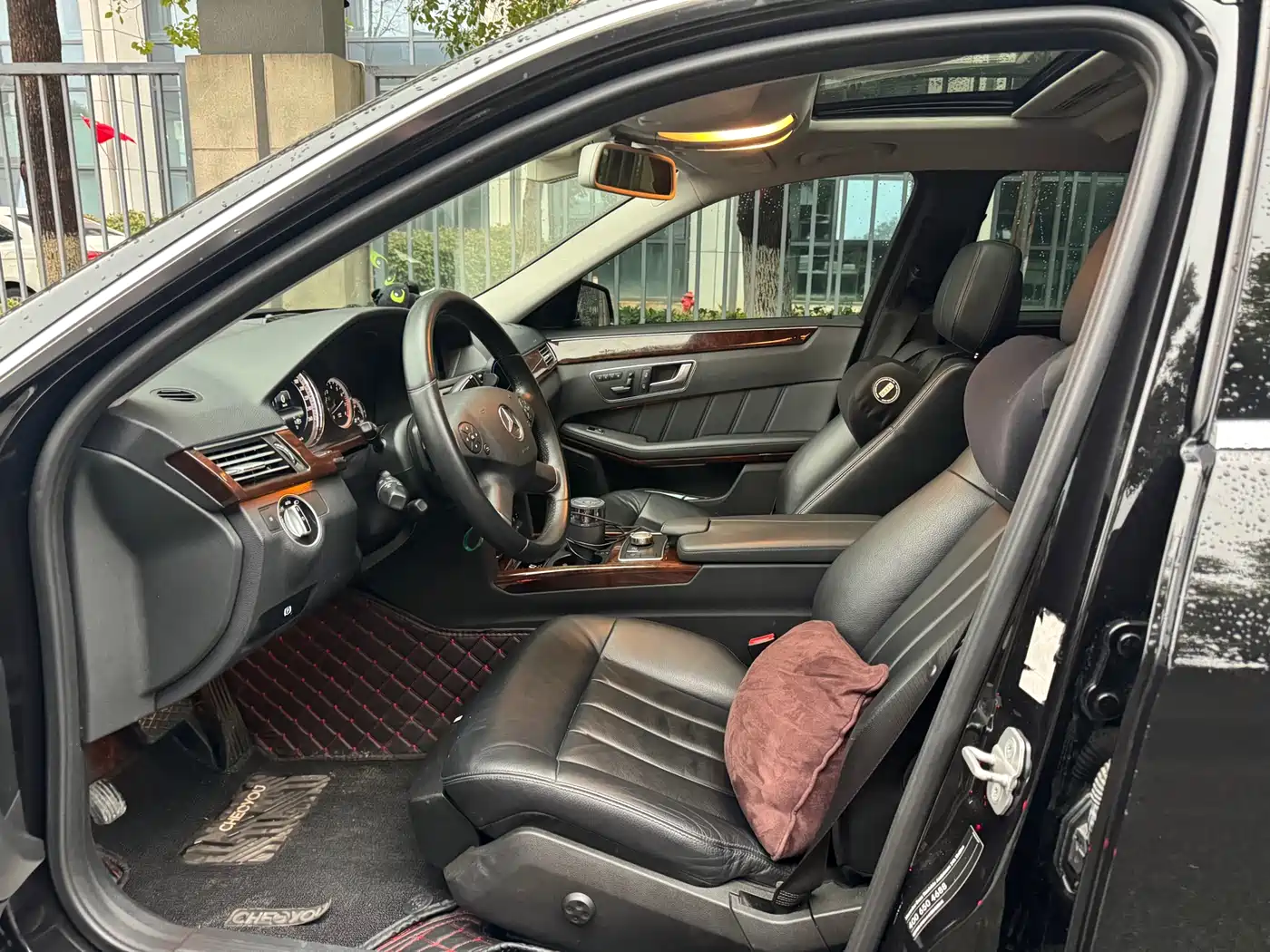 Mercedes-Benz E-Class 2013 E 300 L Elegance фото 5