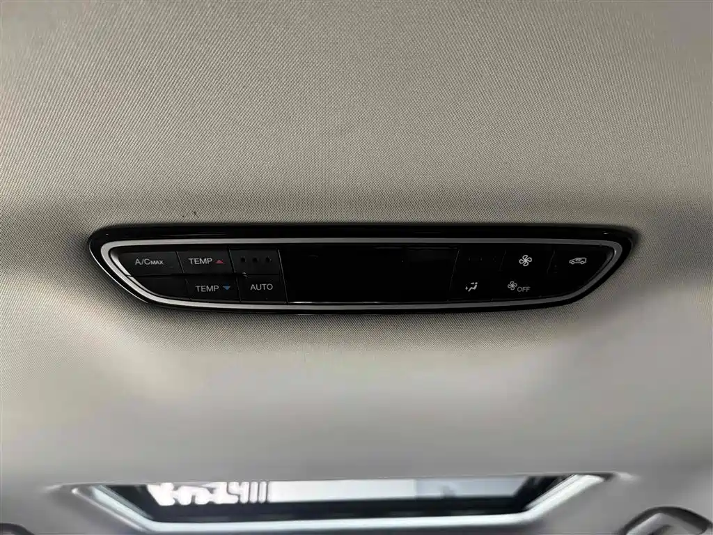 GAC Trumpchi Trumpchi M8 2021 Leading Show Series 390T Premium Edition фото 17