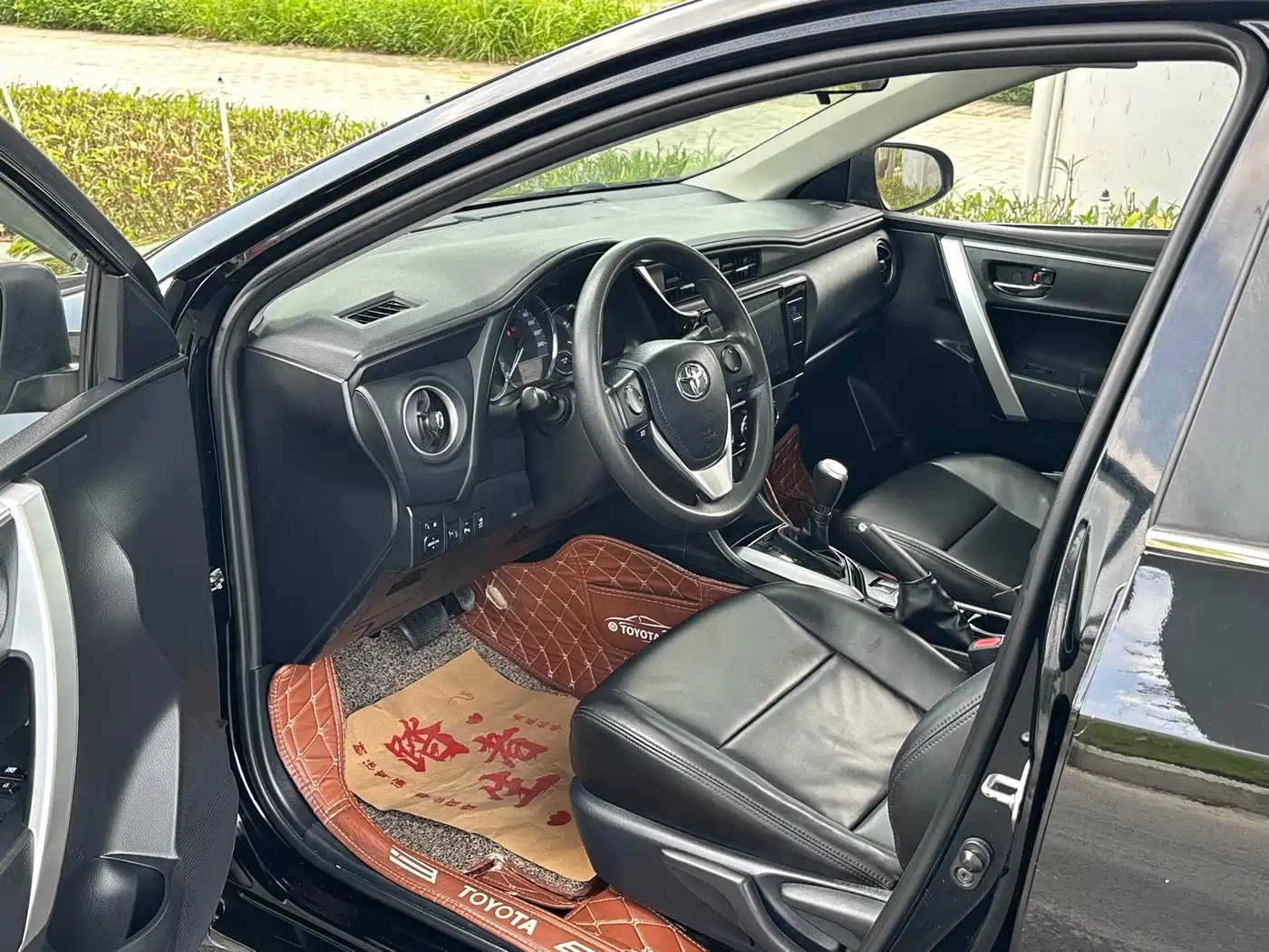 Toyota Levin 2017 Facelift 185T CVT Elite (China V) фото 12