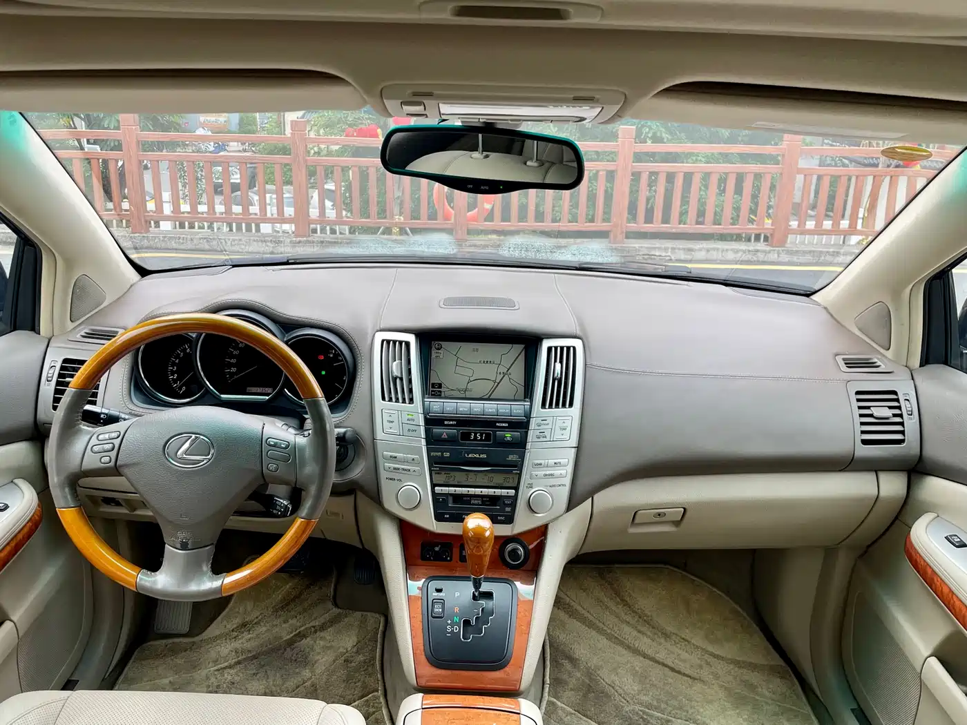 Lexus RX Classic 2006 350 фото 9