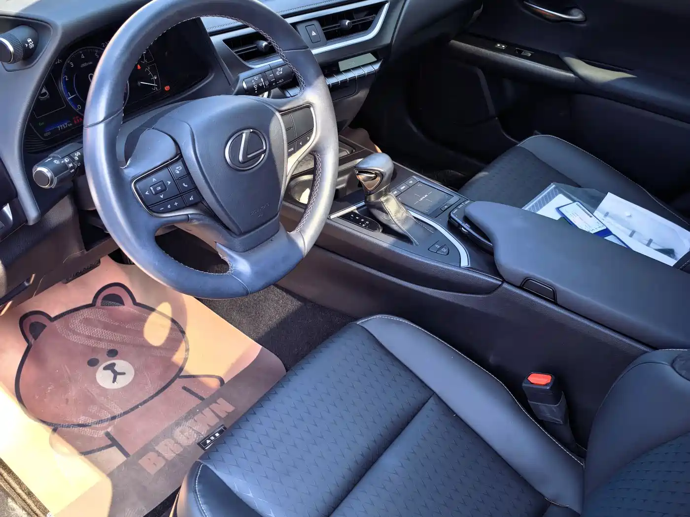 Lexus UX 2020 200 Special Edition фото 5