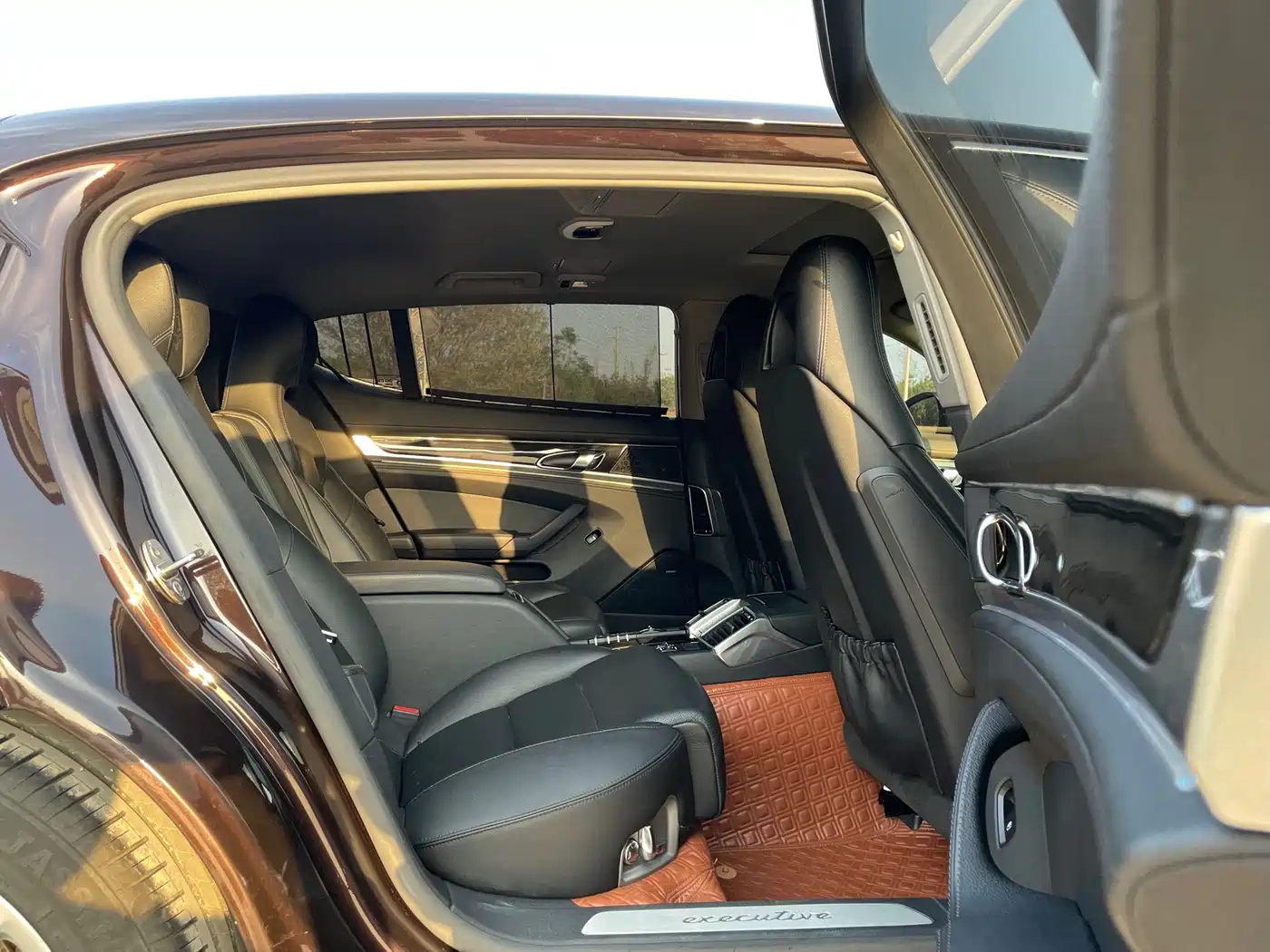 Porsche Panamera 2016 Panamera Executive Edition 3.0T фото 8