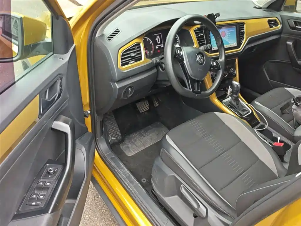 Volkswagen T-ROC 2018 280TSI DSG 2WD Progressive (China V) фото 16