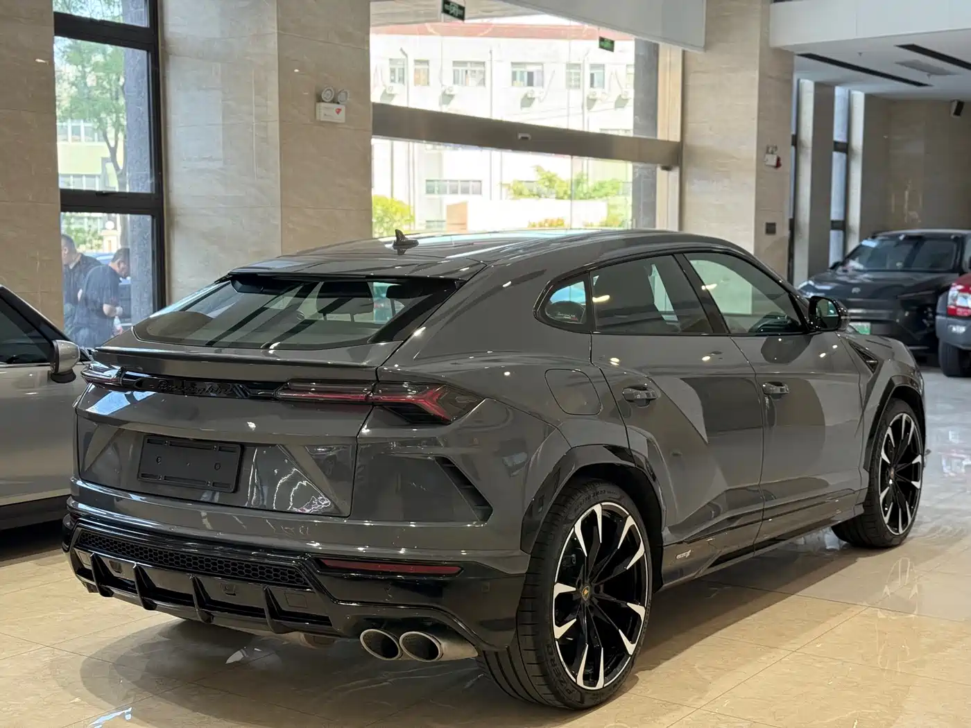 Lamborghini Urus 2023 4.0T V8 S фото 21