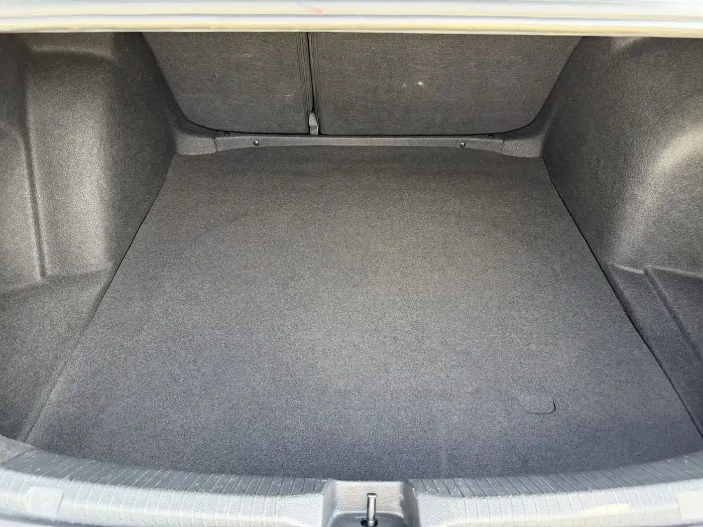 Volkswagen Lavida 2023 1.5L Auto Five Million Edition фото 23