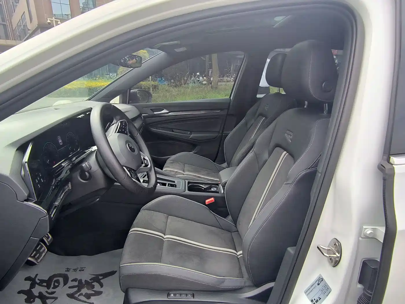 Volkswagen Golf 2023 280TSI DSG R-Line Lite фото 8