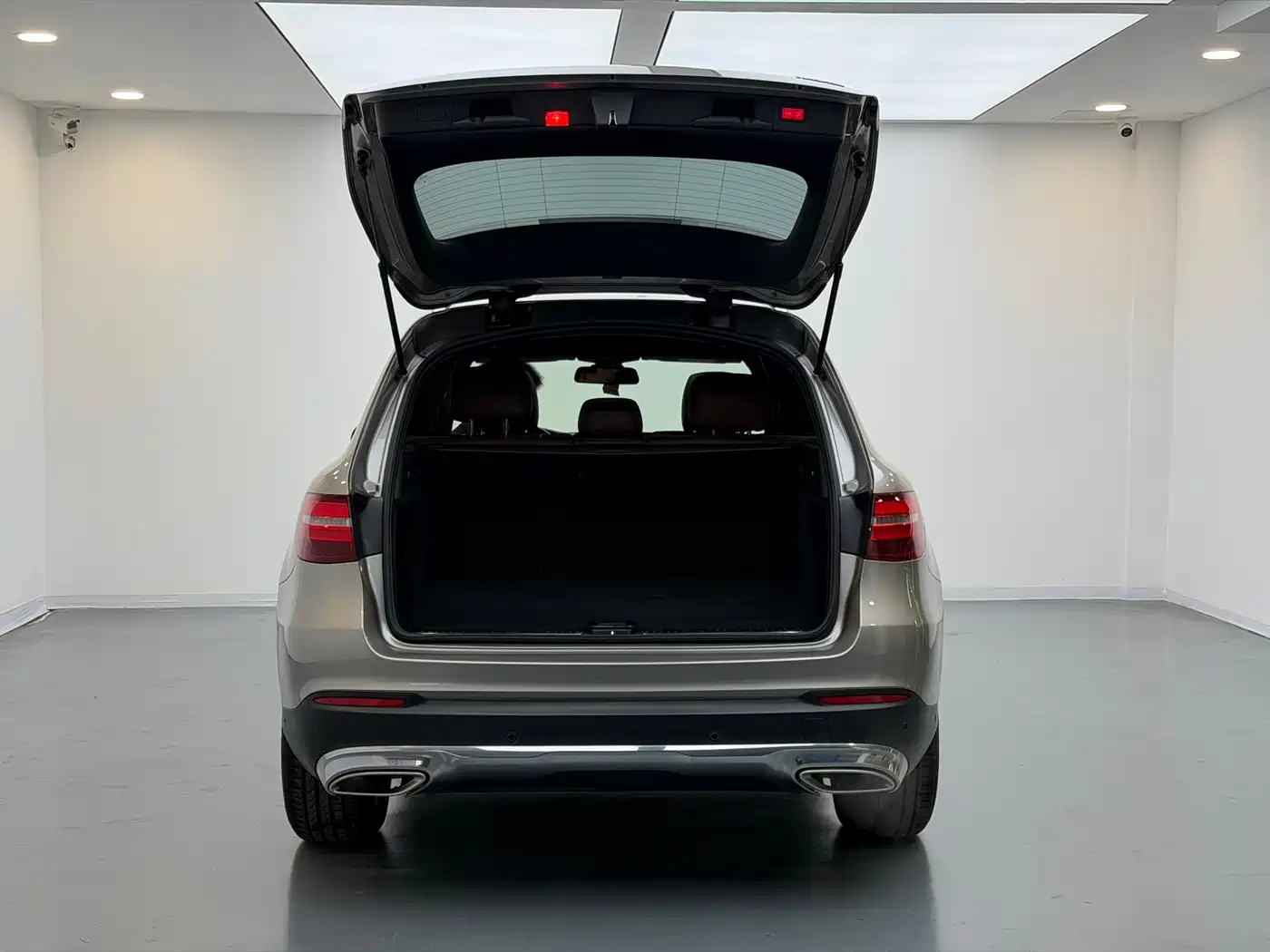 Mercedes-Benz GLC 2019 Model GLC 200 L 4MATIC фото 16