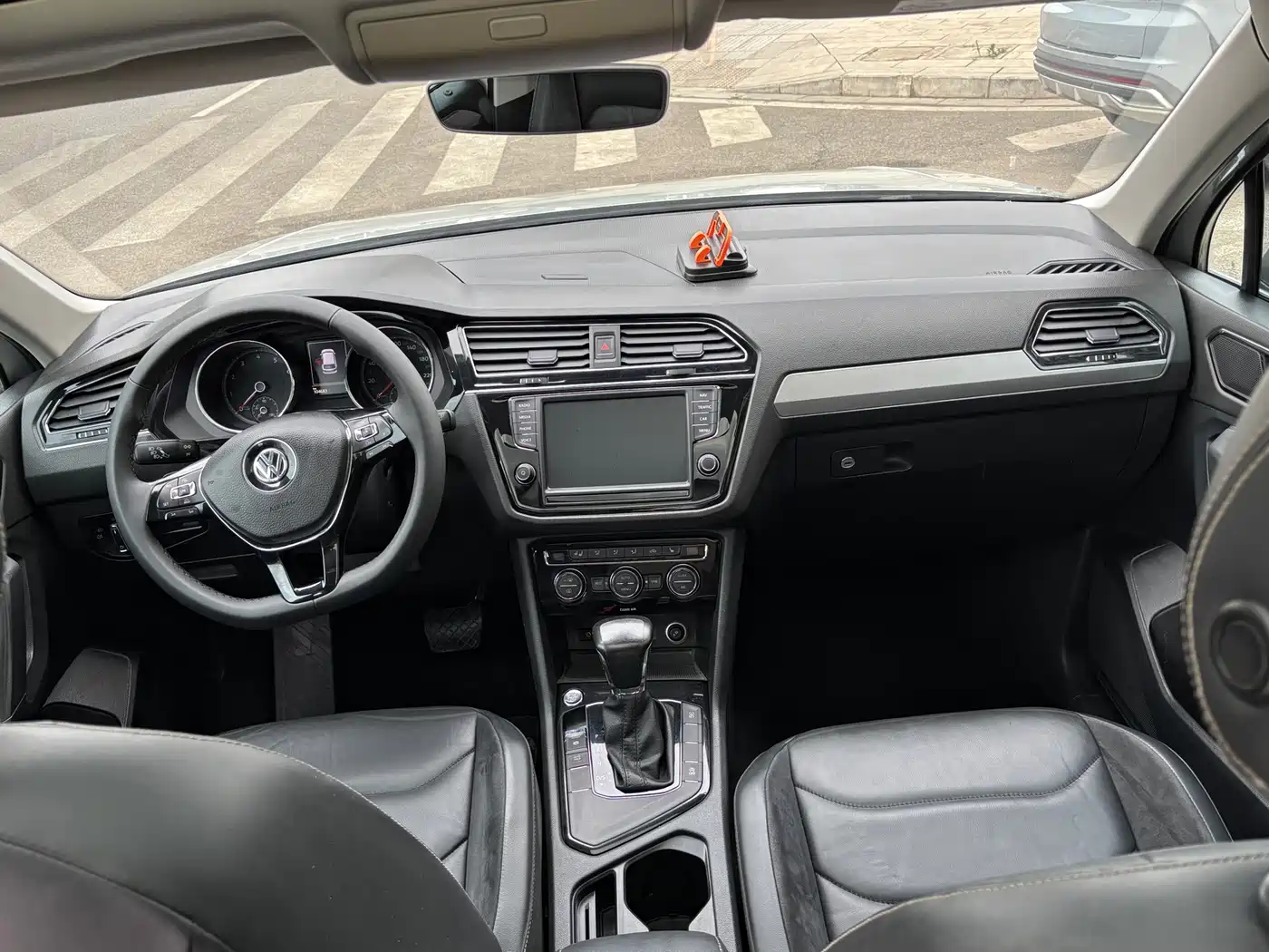 Volkswagen Tiguan L 2018 330TSI Automatic 2WD Luxury Edition фото 10
