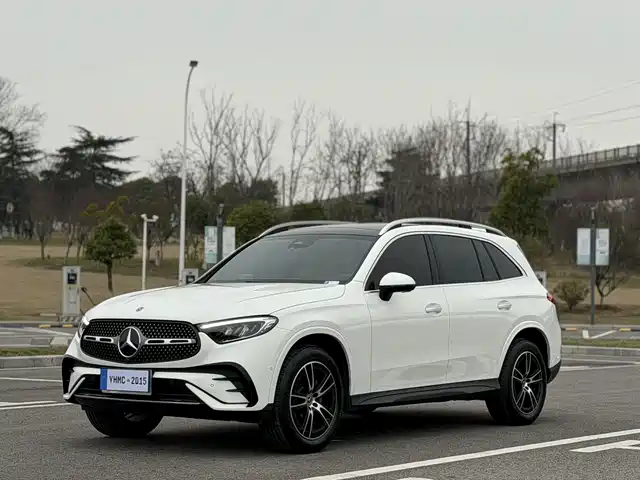MERCEDES-BENZ GLC